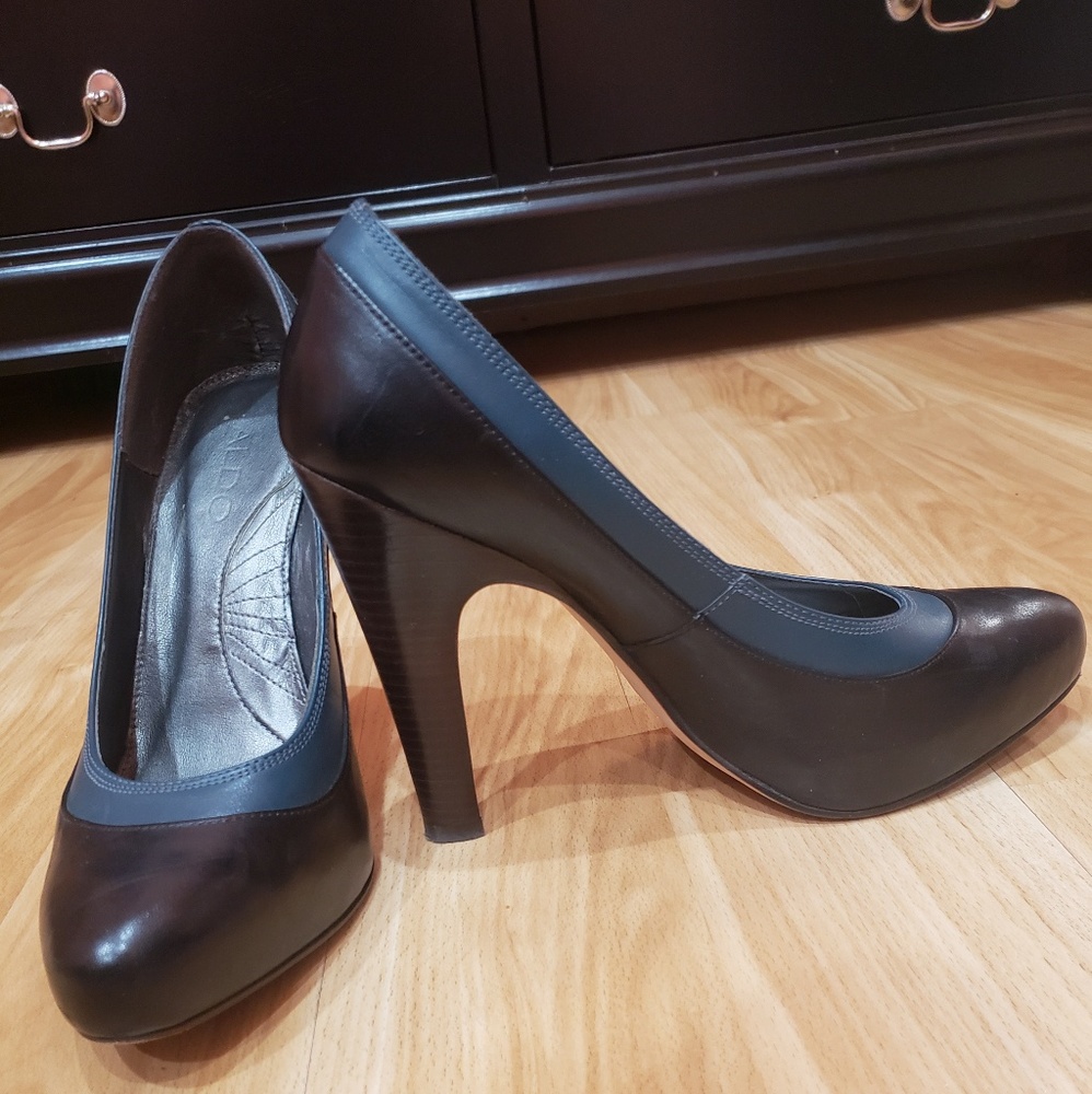 Aldo Leather black and Teal Heels